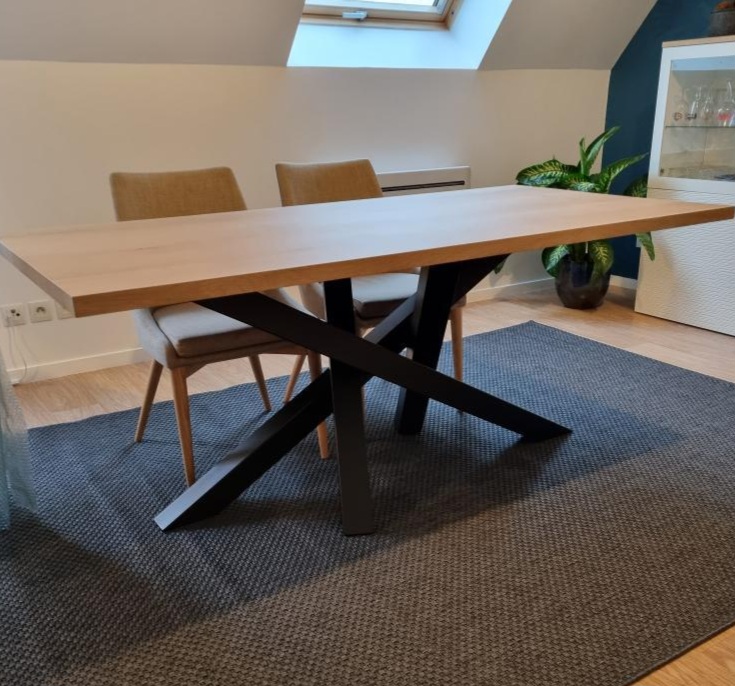 table en chêne massif 1m80x90cm et piétement métallique sur mesure table en chene massif 180x90cm avec pied mikado sur mesure